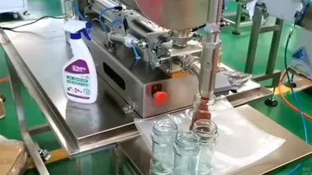 Llenadora y Tapadora al Vacío Semiautomática de Frascos de Vidrio para Salsa